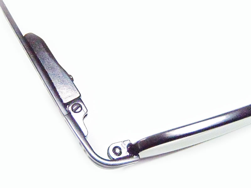 Comparing Eyeglass Hinges