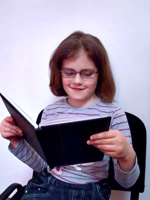 reading with progressive eyeglasses