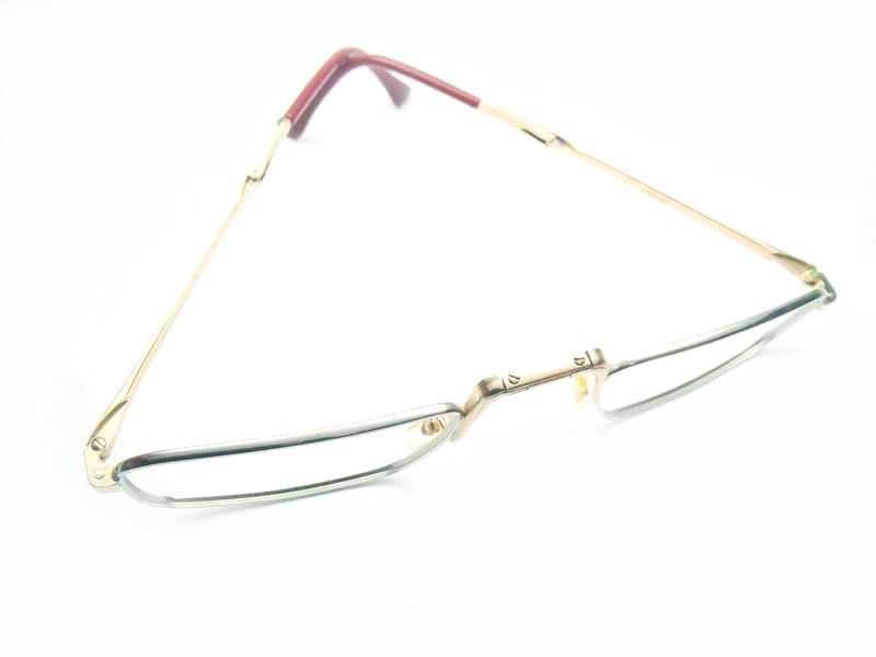 Folding Eyeglasses